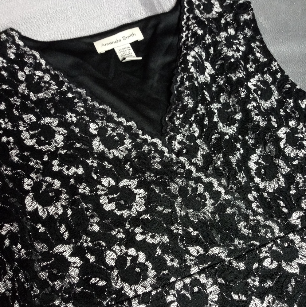 Amanda Smith Lace Top - Picture 2 of 7